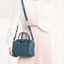 Givenchy Antigona Mini leather shoulder bag กระเป๋าสุดคลาสสิก ใบเดียวก็เอาอยู่ Day to Night Bag เข้าได้กับลุค Smart Casual ด้วยทรงกระเป๋าที่ฐานกว้างใส่ของใช้ที่จำเป็นได้ทุกอย่าง วัสดุหนังแกะสังเคราะห์ (หนังนิ่ม) ขึ้นรูปเงา สวย ตั้งอยู่ทรง มาพร้อมสายสะพายต