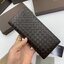 หนังแท้ BOTTEGA VENETA LONG WALLET / BV LONG WALLET / BV Wallet พร้อมส่งที่ไทย กระเป๋าสตางค์ใบยาว 2 พับ รุ่นตามหา มาเท่าไหร่ไม่เคยพอเลยค่า เป็นรุ่นคลาสสิกที่หยิบมาใช้งานได้บ่อยที่สุด งานหนังลูกวัวแท้ทั้งใบ ใช้ทนทานได้นาน ใช้ทนทานได้นานภาพสินค้าถ่ายจากงานข