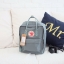 Kanken backpack กระเป๋าเป้สุดฮิต คุณสมบัติมีความทนทานสูงและสามารถกันน้ำ ทำจากเส้นใยพิเศษ เรียกว่า Vinylon-F มีซิปกลางที่เปิดเข้าไป ส่วนข้างในกระเป๋า ด้านในจะมีโฟมสำหรับรองแผ่นหลัง สะพาย สะพายสบายค่ะ เหมาะเป็นกระเป๋าเป้ที่สะพายไปโรงเรียน วันว่างสบายๆ หรือเ