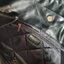 Chanel 22 bag เกินต้านที่สุดกับไอเท็มนี้ ที่สาวๆหรือใครๆก็ต้องมีแล้ว!! แค่เห็นก็หลงรัก กระเป๋าทรงสวย ดีเทลเรียบแต่มีความหรูแอบซ่อนอยู่ ด้วยดีไซน์สายสะพายโซ่สีทอง และโลโก้อันโดดเด่น ดีงามน่าหลงใหลมาก