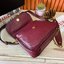 Guess Destiny Strap Shoulder Bag กระเป๋าสะพายไหล่ และ Crossbody จาก Guess factory วัสดุ PU คุณภาพดี หนังนุ่มากเหมือนหนังแกะ น้ำหนักเบามาก ด้านหน้าประดับด้วยโลโก้แบรนด์ และ มาพร้อมพวงกุญแจแบรนด์สุดหรู