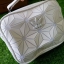 adidas mini airline bag *outlet* กระเป๋าสะพายข้างทรงสปอร์ต ด้านหน้าติดโลโก้แบรนด์ ดีไซน์ลาย 3D ด้านหลังเป็นหนังเรียบ มีช่องซิปสามารถใส่สิ่งของได้ รุ่นนี้เปิดปิดด้วยซิปคู่ ซิปปั๊มแบรนด์ทุกจุด ด้านในเป็นช่องกว้าง มีช่องซิป สายสะพายยาวสามารถปรับระดับได้ สาวก