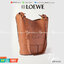 พร้อมส่งความสวย! Super Rare! ห้ามพลาด! LOEWE HOBO LEATHER SHOULDER BAG VIP GIFT WITH PURCHASE (GWP) กระเป๋าหนังแท้พรีเมี่ยมกิ๊ฟ Limited Edition จาก LOEWE PERFUME DUTYFREE รุ่น Rare items วัสดุหนังแท้ Lambskin หนังนิ่มสวยดีไซน์หรูด้านหน้าฉลุโลโก้ Loewe Ana