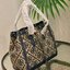 OUTLET 】Tory Burch T Monogram Jacquard Tote Bag ใบใหญ่ใส่จุมากค่ะสาวๆ! พร้อมส่ง! กระเป๋าที่สามารถใช้ได้กับทุกๆวัน วัสดุJacquard+หนัง ได้ลงตัว สวยงามค่ะ ปากกระเป๋าแบบหูรูด ที่จับอะไหล่แบรนด์สวย ภายในกระเป๋ากว้างมากๆ สาวๆที่สัมภาระเยอะนี่หายห่วงไปเลยค่ะ มีช
