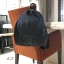 Chanel VIP Gift Backpack (พร้อมส่งโลโก้ขาว) สินค้าเป็นของแท้ ใหม่จากเค้าเตอร์เครื่องสำอาง/น้ำหอมแบรนด์ กระเป๋าเป้ของแท้จาก Chanel VIP Gift Bag วัสดุไนล่อน หัวซิปทำจากหนังปั้มชื่อแบรนด์ ด้านในเป็นช่องกว้าง และมีช่องซิปเล็ก ตัวสายสะพายด้านหลังเลื่อนปรับได้ค