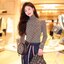 TORY BURCH T MONOGRAM JACQUARD CIRCLE BAG ((Large size)) พร้อมส่งที่ไทย สวยก่อนใครที่นี่! กระเป๋าจาก Tory burch รุ่นนี้มาในสไตล์ทรงวงกลม สุดคลาสสิค ดูคล่องตัวมากขึ้น วัสดุJacquardทอลายแบรนด์+ขอบหนังแท้ ได้ลงตัวสวยงามอยู่เหมือนเดิมค่ะ