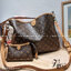 LV delightful bag / LV CARRYALL Monogram Canvas / LV Shopping Bag กระเป๋าทรงโท้ทใบใหญ่ ขนาดจุได้แบบล้นๆ รอบนี้จัดใบลูกมาให้อีก พิเศษที่สุด!! สมใจใครที่มองหากระเป๋าใบโปรด มีตะขอเกี่ยวที่ปากกระเป๋า และยังมาพร้อมสายสะพาย 2 แบบ