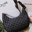 พรีเมี่ยมกิ๊ฟแท้ 100% 】CELINE SHOULDER BAG VIP GIFT WITH PURCHASE (GWP) พรีเมี่ยมกิ๊ฟ Limited Edition จาก CELINE HAUTEPARFUME DUTYFREE COUNTER วัสดุ LAMBSKIN หนังนิ่มสวยอยู่ทรงดีไซน์หรูฮิตสุดๆในเกาหลี เปิดปิดด้วยซิปแบรนด์สีทอง