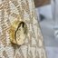 MICHAEL KORS TOTE BAG กระเป๋าสะพายไหล่ทรง Tote ใบใหญ่กำลังดีหนัง Saffiano สวยหรูอยู่ทรง ด้านหน้าประดับโลโก้สีทองสวย และมีช่องใส่2 ช่อง พร้อมอะไหล่ห้อยแบรนด์ ภายในมี 2 ช่องหลัก 1 ช่องซิปกลาง และช่องเล็ก ใส่ของจุกจิก กว้างและจุ ใส่ ipad เอกสาร A4 กระเป๋าสตา