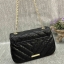 CHARLES & KEITH TASSEL DETAIL SHOULDER BAG กระเป๋าสะพายข้าง ทรงน่ารัก ด้านหน้ามีพู่ห้อย เปิดปิดกระเป๋าแบบแม่เหล็ก ด้านในโล่ง มีช่องซิป 1 ช่อง และช่องใส่บัตรได้ 3 ช่องค่ะ สายสะพายโซ่สีทองหรูหราค่ะ