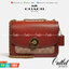 COACH C0827 MADISON SHOULDER BAG IN SIGNATURE CANVAS กระเป๋าสะพายข้าง รุ่นยอดฮิต ไซส์ใหญ่จุใจ ดีไซน์สวย โดดเด่นด้วยตัวล็อครูปดอกไม้ ตกแต่งตัดกันกับลายซีอย่างลงตัว วัสดุหนังแท้สลับหนังแคนวาสเคลือบลาย ภายในแบ่งสัดส่วนให้อย่างดี มาพร้อมสายสะพายในตัว ปรับใช้ไ