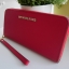 Best seller! งานขายดี รุ่นใหม่คะ Michael kors saffiano Wallet กระเป๋าสตางค์ใบยาว หนัง Saffiano ซิปรอบ สวยหรู มาก อะไหล่ปั้มโลโก้แบรนด์ ด้านในมีช่องใส่บัตร เยอะม้ากกก อีกด้านมีช่องแบงค์+ซิปใส่เหรียญ จุของได้เยอะจริงๆคะ ใส่ iphone 6+ ได้ สวยหรูดูดี อุปกรณ์ค
