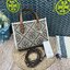 Tory Burch Mini T Monogram Square Tote / TORY BURCH Shopper Tote Bag 19cm ใบเล็ก กระเป๋าทรงโท้ท รุ่นใหม่ Square Tote ตกแต่งขอบด้วยหนังหรู มาพร้อมช่องเก็บของที่จุของได้มากมาย และสายจับกระเป๋าที่สามารถสะพายขึ้นไหล่ เหมาะสำหรับการใช้งานหลากหลายรูปแบบ รังสรรค
