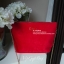 อีกหนึ่งรุ่นที่สาวๆรอคอย Chanel Cosmetics crossbody bag ของแท้ จากเคาเตอร์ VIP COSMETICS GIFT (NOT FOR SALE) ทรงสวย ด้านหน้าประดับโลโก้แบรนด์สุดหรู วัสดุผ้าขนวูฟ นุ่มมือ น้ำหนักเบา ตัวกระเป๋าอะไหล่ทองพร้อมสายโซ่สุดหรูสีทอง ถอดออกได้ หัวซิปปั๊มแบรนด์ เปิดป