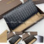 หนังแท้ BOTTEGA VENETA LONG WALLET / BV LONG WALLET / BV Wallet พร้อมส่งที่ไทย กระเป๋าสตางค์ใบยาว 2 พับ รุ่นตามหา มาเท่าไหร่ไม่เคยพอเลยค่า เป็นรุ่นคลาสสิกที่หยิบมาใช้งานได้บ่อยที่สุด งานหนังลูกวัวแท้ทั้งใบ ใช้ทนทานได้นาน ใช้ทนทานได้นานภาพสินค้าถ่ายจากงานข