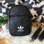 ADIDAS ORIGINALS CLASSIC MINI BACKPACK กระเป๋าเป้ทรงคลาสสิคไซส์มินิจากแบรนด์ adidas มาในขนาดกระทัดรัด น้ำหนักเบา พกพาสะดวกมากๆ วัสดุหนังนิ่มมือสุดๆ!! ทำความสะอาดง่าย เปิด-ปิดกระเป๋าด้วยซิป มีช่องหลักและช่องย่อยด้านหน้า หัวซิปปั๊มแบรนด์อะไหล่สวย ภายในกระเป