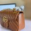 VIP GIFTbag 】GUCCI GG Marmont small brown leather shoulder bag ราคานี้หนังแท้คือคุ้มมากเลยค่าสาวๆ ต้องจัดแล้วน้าา ยกระดับความหรูให้กับตัวเองกันหน่อย ด้วยกระเป๋ารุ่นนี้!! ครอสบอดี้ที่ดีไซน์หรู อัพเลเวล ในราคาที่จับต้องได้ พร้อมเสิร์ฟความสวยตรงถึงบ้านแล้วจ้