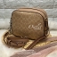 COACH SIGNATURE CROSSBODY BOX BAG ((F31208)) 🔺สินค้าขายดี กระเป๋าสะพายวัสดุหนังแท้ จาก coach factory outlet หนังนิ่ม ทรงสวย ตัวกระเป๋าลายแบรนด์ ตัดขอบหนังเรียบได้สวยงามค่ะ ด้านหน้า-หลัง มีช่องสำหรับใส่ของ เปิดปิดกระเป๋าแบบซิป ที่จับเป็นพวงหนังอะไห