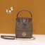 TORY BURCH WILLA MINI BUCKET BAG สุดปัง กระเป๋าสะพายทรงบัคเก็ต สวยผู้ดี โดดเด่นด้วยโลโก้สีทองดูหรู อัพลุคผู้ดี๊ผู้ดี วัสดุหนังแท้ ดีไซน์บุนวม เส้นคมดีเทลหรู เปิด-ปิดหนังรูดปากกระเป๋า มีหูหิ้วในตัว คล้องแขนเก๋ๆ ภายในเป็นช่องโล่ง มีช่องย่อย ใส่ของสำคัญจุกจิ