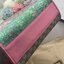 VIP GIFT 】หนังแท้ GUCCI Children's tote bag GG kids ที่สุดของความน่ารัก ลิมิเต็ดแบบไม่มีเอาท์ สาวๆสายหวานไม่ควรพลาดด้วยประการทั้งปวงเลยค่าา หนังแท้เกรดดีที่สุด พิมพ์ลายแบรนด์รอบใบเทคเจอร์สวยอยู่ทรง ภายในมีโลโก้กว้างและจุสุดๆใส่สัมภาระได้เยอะ ภาพถ่ายจ