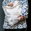 Small CHANEL 22 Handbag แรงเกินต้านที่สุดกับไอเท็มนี้ ที่สาวๆหรือใครๆก็ต้องมี มาในไซส์ใหญ่ รูปทรงใช้ง่ายขึ้น แต่ยังจุได้หนักๆเหมือนเดิม ดูหรูหรา เกินเรื่องที่สุด กับกระเป๋าสะพาย ดีไซน์เรียบหรู คลาสสิค แถมได้ใบลูกไปอีก
