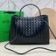 BOTTEGA Medium Andiamo embellished intrecciato leather tote 32cm กระเป๋าสะพายดีไซส์สานเป็นเอกลักษณ์ หนัง nappa นิ่มสวยงาม