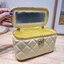 Chanel camellia vanity case bag พลาดไม่ได้เลยกับคอลสุดแซ่บ ดีไซน์ใหม่ 2023 นอกจากความคลาสสิคของรูปทรง ตัวอะไหล่ก็ยังปรับเพิ่มดีเทลความหรู