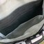 LONGCHAMP LE PLIAGE LGP BELT BAG M เท่ห์อย่างมีสไตล์กระเป๋าทรงคาดอกและคาดเอวดีไซน์แนวสปอร์ต เพิ่มความโดดเด่นทันสมัยด้วยลายซิกเนเจอร์ มีช่องซิปที่ใช้งานง่ายช่วยให้คุณหยิบใช้สิ่งของจำเป็นได้อย่างสะดวกและง่ายดาย และผสานสายรัดแบบปรับได้เข้ากับหัวเข็มขัดตัวล็อ