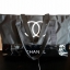 New! กระเป๋าใบใหญ่ทรง Tote จากแบรนด์ Chanel VIP gift Bag ของแท้ 100% ทำจากผ้าหนา Polyester ฐานล่างกระเป๋าทำจากหนังแก้วผิวมันเงา สวยหรู สกรีนโลโก้ชาแนลหน้าหลัง หัวซิปปั้มโลโก้ ด้านในเป็นช่องกว้าง และมีอีกหนึ่งช่องเก็บของ รุ่นนี้สะพายไหล่ สวยมาก น้ำหนักเบา 