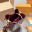 LV Neonoe Monogram Canvas / LV Bucket Bag กระเป๋าสะพายทรงบัคเก็ตอีกหนึ่งรุ่นท็อปฮิต ที่ไม่มีไม่ได้จริงๆ โดดเด่นและเป็นเอกลักษณ์ด้วยการตกแต่งลายพิมพ์เฉพาะ