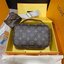 VIP GIFT 】LOUIS VUITTON UTILITY CROSSBODY BAG
