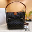 Medium : Celine Triomphe Tote Handbag / Celine Tote Bag / Celine Delightful Monogram Tote พร้อมส่ง กระเป๋าถือใบใหญ่ พร้อมสายสะพายถอดได้ เป็นอีกหนึ่งใบที่คุ้มค่าคุ้มราคามากสำหรับสาวๆที่ชอบพกพาสิ่งของเยอะ