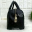 Guess Peony Classic Box Satchel คอลเลคชั่นใหม่สวยหรูจาก Guess กระเป๋าสะพายหนังนิ่มปั๊มแบรนด์รอบใบ ขนาดกำลังดี ฐานกระเป๋ามีหมุดรองฐานกันรอย หัวซิปปั๊มแบรนด์ ภายในกว้างจุของได้เยอะ มาพร้อมสายปรับและถอดออกได้ พร้อมส่ง 4 สี สวยทุกสี พลาดไม่ได้กับสาวยุคใหม่เลย