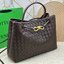 BOTTEGA Medium Andiamo embellished intrecciato leather tote 32cm กระเป๋าสะพายดีไซส์สานเป็นเอกลักษณ์ หนัง nappa นิ่มสวยงาม