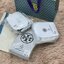 OUTTLET 】Tory burch kira chevron n/s crossbody bag กระเป๋าสำหรับใส่มือถือหรือของจุกจิกต่างๆ ได้กลายมาเป็นแฟชั่นสุดร้อนแรงแห่งปี คอลเลคชั่นนี้ออกมาเพื่อเอาใจสาวๆโดยเฉพาะ สีสันสุภาพเพื่อให้แมทช์กับสีสันของเสื้อผ้า ได้ง่าย ภายในยังสามารถแบ่งสันปันส่วนไว้สำหร