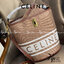 Celine Bucket Bag In Textile with Celine Logo สาว ๆ คนไหนกำลังมองหากระเป๋าสะพายที่สามารถจุของได้แบบกำลังพอดี เราขอแนะนำเป็นใบนี้เลยค่ะ เพราะมีขนาดที่ไม่เล็กและไม่ใหญ่จนเกินไป ให้ความคล่องตัวสูง มีฐานกว้างสามารถใช้สะพายไหล่เมื่อต้องการออกงานทางการหรือจะสะพ