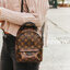 VIP GIFT 】หนังแท้ Louis Vuitton backpack new Palm Springs กระเป๋าสะพายหลังแบบมีหูหิ้ว หนังแท้ชั้นดีที่สุด สวยงามมากๆค่ะ ภายในกว้างใส่ของได้เยอะเลย ใบจริงสวยงามน่าใช้มากๆ ได้กับทุกๆวัน เริ่ดมากๆจร้า ห้ามพลาดนะคะ!
