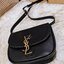 VIP 🥂 สีใหม่พร้อมส่ง! Saint Laurent Kaia Small YSL Plaque Leather Cross Body Bag / YVES SAINT LAURENT YSL BAG VIP วัสดุ Calfskin หนังเรียบอยู่ทรงเปิดปิดด้วยฝาปิดโลโก้แบรนด์อะไหล่ทอง ภายในโล่งมีโลโก้และช่องย่อยสามารถใส่มือถือของใช้จุกจิกได้เยอะ สาย