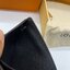 VIP GIFT 】หนังแท้ LOUIS VUITTON MEN WALLET MONOGRAM ฿ DAMIER CANVAS กระเป๋าสตางค์ผู้ชาย รุ่นยอดขายไม่เคยตก ใบจริงดูผู้ดี ดูแพง!! ภายในมีช่องใส่บัตรได้เยอะ ใส่ธนบัตรได้ พร้อมเสิร์ฟถึงบ้าน ซื้อให้คุณหนุ่มๆ รับรองประทับใจไม่ลืมจ้า