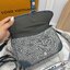 LV Diane Monogram Denim Bag กระเป๋าสะพายมัลติฟังก์ชั่นเดนิมสไตล์วินเทจ ปั้มนูนโลโก้ลายโมโนแกรม ดีไซน์ใหม่ ออกมาได้น่ารักน่าใช้มากๆ สียีนส์ซีดสวยมีเสน่ห์ มีสายมาให้ถึง 2 แบบ สายหนังคล้องไหล่ได้ และสายสปอร์ตครอสบอดี้ได้ ปรับเปลี่ยนใช้ตามลุคแต่ละวันได้เลย
