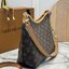 ORI หนังแท้ | LV CarryAll Monogram canvas 30cm กระเป๋าสะพายแครี่ออลรุ่นใหม่ ใบใหญ่จะของได้เยอะดีไซน์เรียบหรู มาพร้อมห่วงโซ่หัวใจห้อยสุดคิ้ว และสายสะพายแยกถอดได้ สวยหรูคลาสสิก