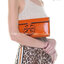 Tory burch Miller Metal clutch กระเป๋าคลัทช์ดีไซน์เรียบหรูออกแบบมาได้อย่างลงตัว ด้วยรูปทรงที่สวยงามและทันสมัย จากแบรนด์ Tory Burch ขนาดกำลังดี สามารถใส่กระเป๋าสตางค์หรือเครื่องสำอางค์ได้ตามขนาดกระเป๋า ในเรื่องของดีไซน์และLogo DoubleT เฉดเดียวกับสีของกระเป