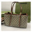 GUCCI GG Emblem small tote bag กระเป๋าทรงโท้ทสะพายไหล่รุ่นใหม่ ขนาดกำลังสวย ใส่ของได้แบบจุกๆ หูสะพายปรับและถอดออกได้ เก๋มากๆ คลาสสิคไม่มีเบื่อ