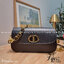 DIOR 30 MONTAIGNE AVENUE BAG สวยหรู ดีเทลแพง ต้องยกให้ไอเท็มนี้เลย กับกระเป๋าสะพายข้าง รุ่นที่ใครเห็นเป็นต้องรัก ดีไซน์เรียบง่าย แต่แฝงความผู้ดี