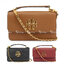 TORY BURCH BRITTEN MINI TOP HANDLE BAG พร้อมส่งที่ไทย กระเป๋าสะพาย Crossbody วัสดุหนังวัวแท้ การออกแบบเรียบง่าย ยังคงความหรูหราเอาไว้ มาพร้อมสายยาวโซ่อะไหล่ทองสลับหนัง ถอดออกได้ ตอบสนองการใช้งานได้ดี มีหูหิ้วด้านบนสามารถใช้งานได้ในหลายโอกาสค่ะ