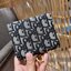 VIP 】CD MULTI WALLET WITH GWP กระเป๋าสตางค์ขนาดเหมาะมือ กะทัดรัดไม่กินพื้นที่ พรีเมี่ยมกิ๊ฟจากเคาน์เตอร์ ดีไซน์แบบพับ ใช้งานง่าย สวยน่ารักน่าใช้ตรงโลโก้ห้อย วัสดุผ้าแคนวาสปักลาย สลับหนังแท้ภายใน ภายในมีช่องใส่บัตร ใส่ธนบัตรได้ สะดวกใช้มากๆ มาพร้อม box set