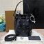 M.C.M Dessau Drawstring Bag in Visetos / M.C.M Mini bucket bag in Visetos and nappa leather กระเป๋าทรงบัคเก็ตเชือกรูด มีสายให้ 2 เส้น ถือหรือสะพายได้ ทรงสวยตั้งอยู่ทรง รุ่นลิมิเต็ดใหม่ล่าสุด สายยาว Crossbody ปรับระดับได้ เปิด-ปิดโดยเชือกรูด ภาพถ่ายจากสินค