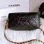 ด่วนมีจำกัด!! ใบน่ารักปุ้กปิ้ก กระเป๋าสะพายครอสบอดี้ CHANEL COSMETIC BAG ทรงสวย ด้านหน้ามีแผ่นโลโก้แบรนด์ สวยหรู เปิดปิดด้วยซิปมียาว ด้านในบุผ้าปั้มแบรนด์สีชมพูเข้ม