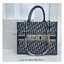 พร้อมส่ง 3 ไซส์ DIOR Large Dior Book Tote Blue Dior Oblique Embroidery กระเป๋าทรงโท้ท เกรดออริ สลับแท้ 1:1 ใช้ต่างประเทศได้