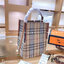 BURBERRY FRAGRANCES CROSSBODY BUCKET BAG กระเป๋าทรงบัคเก็ต รุ่นวินเทจสวยหรูอยู่ทรง มาพร้อมกระเป๋าคลัชใบเล็กสีน้ำตาลเข้าชุด จุของได้เยอะ งานจริงสวยน่าใช้มากๆ